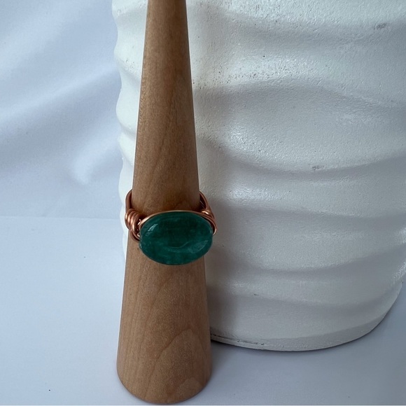 GREEN Quartz Copper Wire Wrap Ring - Picture 4 of 11